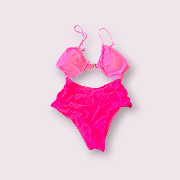 Two Tone Pink One Piece Monokini 💗 - Picture 2 of 2